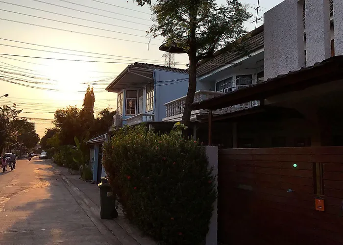 Sira's House